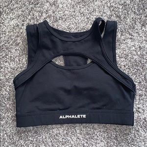 Alphalete surface keyhole sports bra